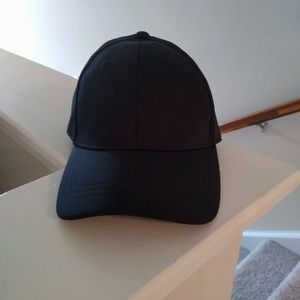 Lululemon Black Baseball Hat